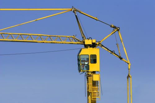 How Much Do Crane Operators Make?