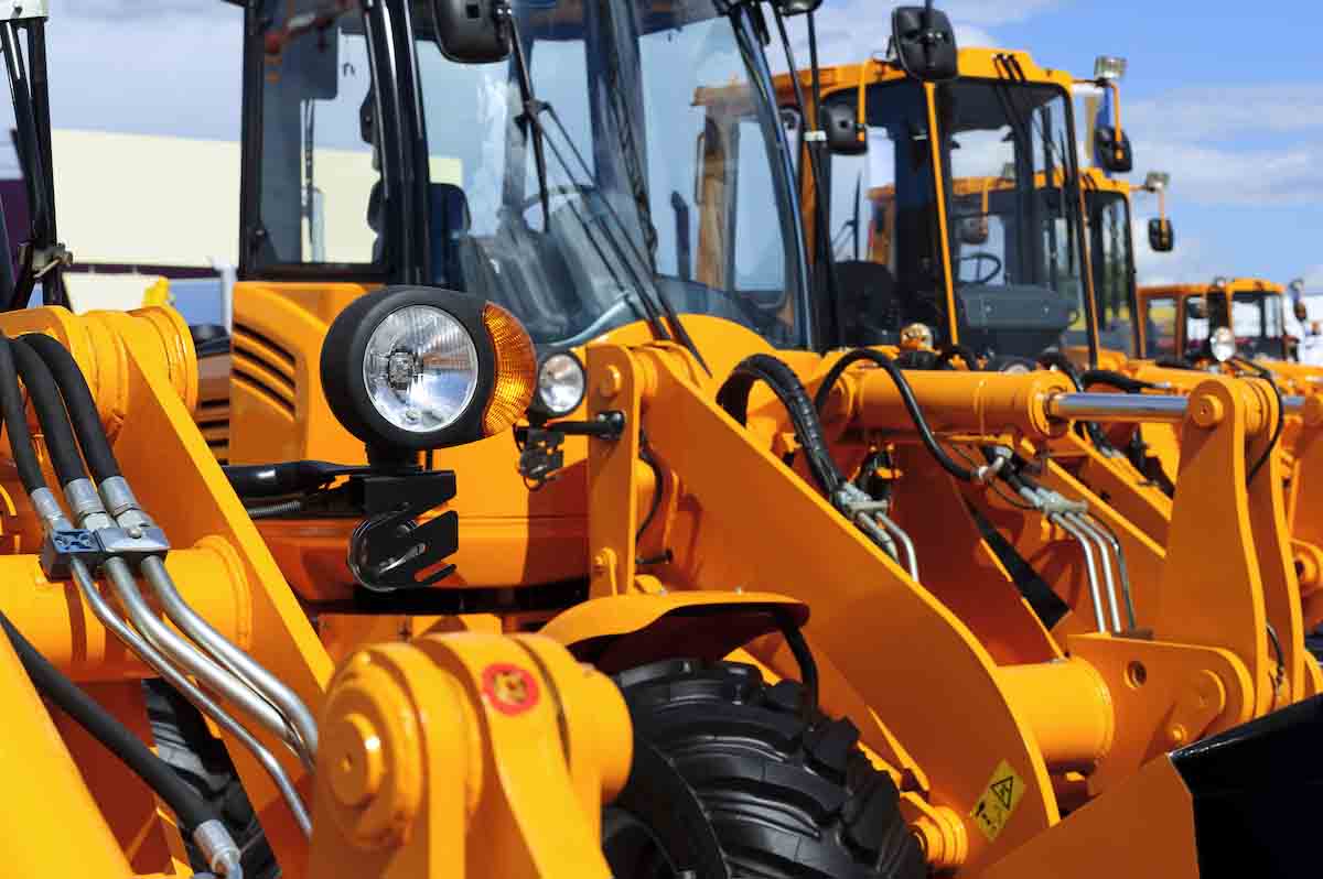 What Are the Benefits of Learning to Operate Multiple Pieces of Heavy Equipment?