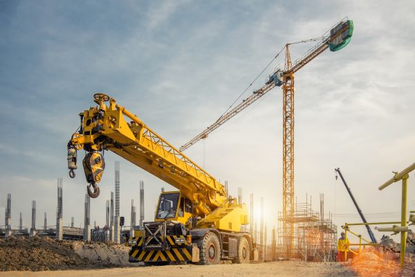 What Are the Benefits of Knowing How To Operate Different Types of Cranes?