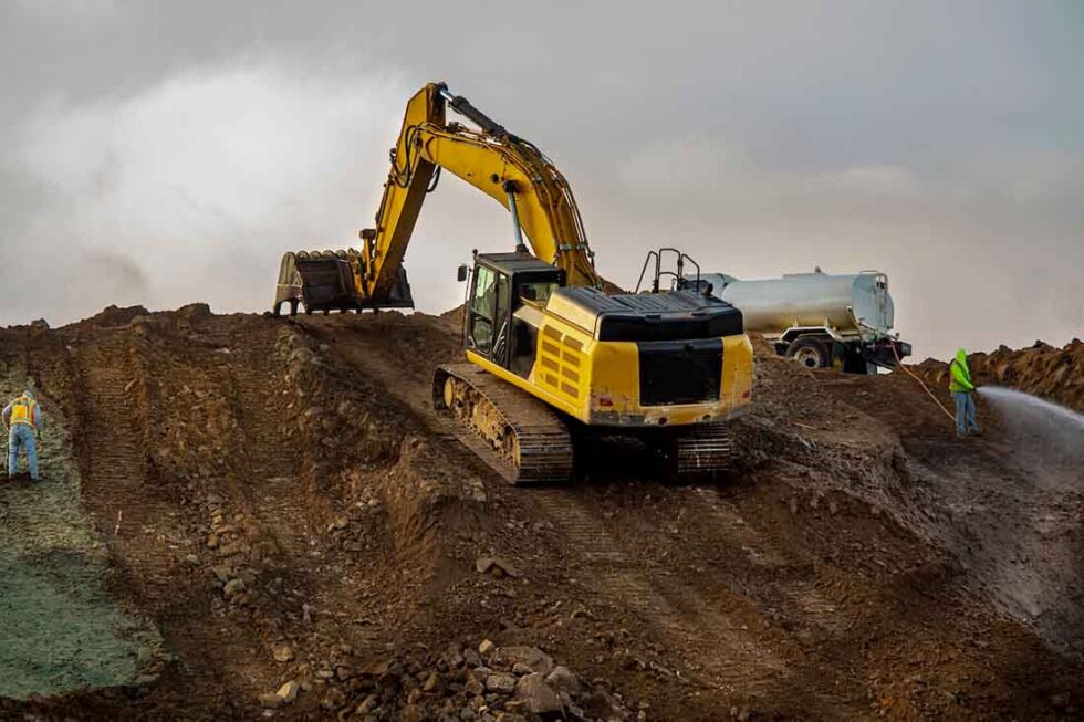 What Are the Benefits of Professional Excavator Training? West Coast Training